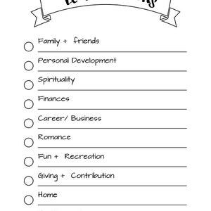 Puede incluir: Una lista imprimible en blanco y negro titulada "Level 10 Goals". La lista incluye categor&iacute;as como Familia + amigos, Desarrollo personal, Finanzas y Salud + Fitness. Cada categor&iacute;a tiene un c&iacute;rculo para marcar los objetivos cumplidos.