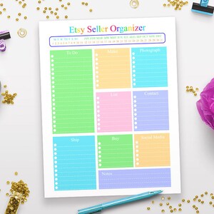 K&ouml;nnte beinhalten: Ein druckbarer Etsy-Verk&auml;ufer-Organizer mit einem farbenfrohen Kalender und Abschnitten f&uuml;r To-Dos, Herstellung, Fotografie, Liste, Kontakt, Versand, Kauf, Social Media und Notizen.