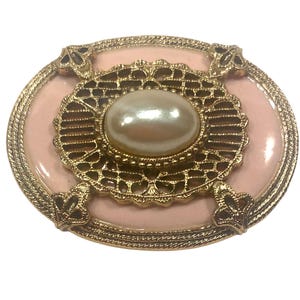 1980s Vintage 1928 Jewelry Company Pink And Gold-Tone Oval Faux Pearl Brooch.  Pre-Owned.