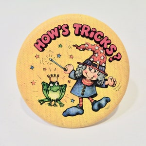 Vintage Hallmark Cards. How&#39;s Tricks? Halloween Button Badge Pin.  Previously Owned.
