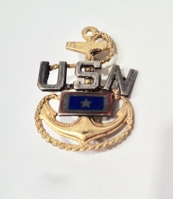 1940s USN World War II Sterling Navy Vintage Pin W