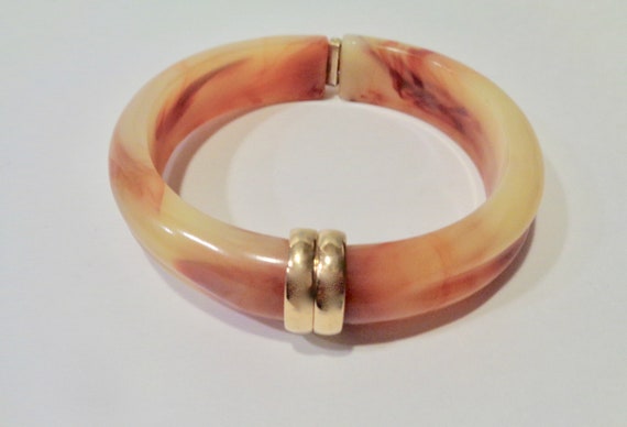 Avon Clasp Bracelet Marbleized Brown And Yellow P… - image 1