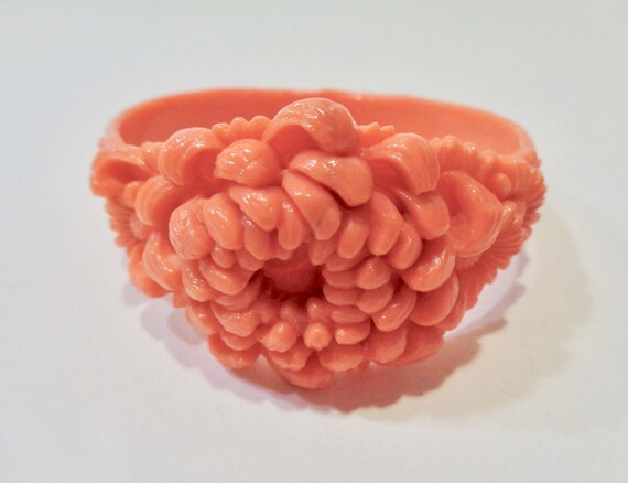 Vintage Celluloid Chrysanthemum Faux Coral Bracele
