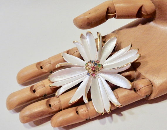 Vintage Park Lane White  Enamel Flower Brooch Wit… - image 4