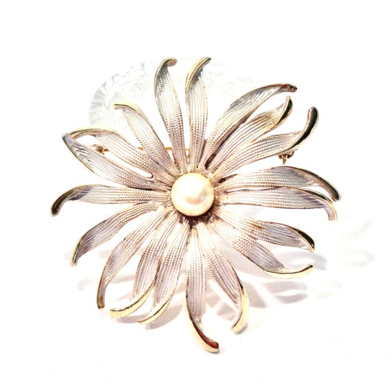 Vintage Kramer Floral Pearlized Enamel With Gold-… - image 2