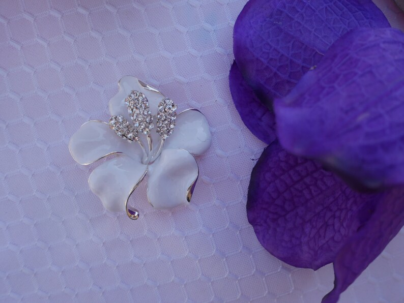 Oil Painted Rhinestones Hibiscus Retractable ID Name Badge Holder.