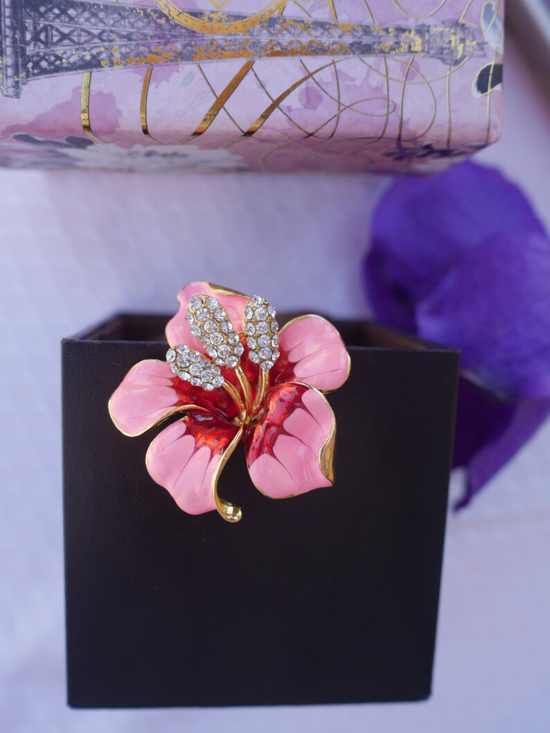 Oil Painted Rhinestones Hibiscus Retractable ID Name Badge Holder.