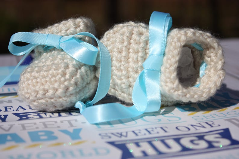 Oatmeal Newborn Baby Booties Oatmeal Crochet Booties Baby Boy Booties image 2