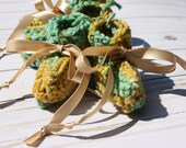 Green and Yellow  Preemie Baby Booties - Crochet Preemie Booties - Gender Neutral Booties - Preemie Gift