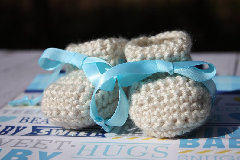 Oatmeal Newborn Baby Booties Oatmeal Crochet Booties Baby Boy Booties image 3