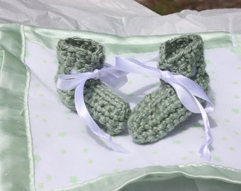 Preemie Baby  Booties - Preemie Gender Neutral - Green Preemie Baby Booties