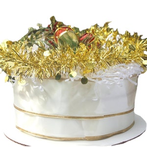 Pastel de pañales para bebés prematuros de Navidad - Regalo para bebés de diciembre - Pastel de pañales blanco y dorado