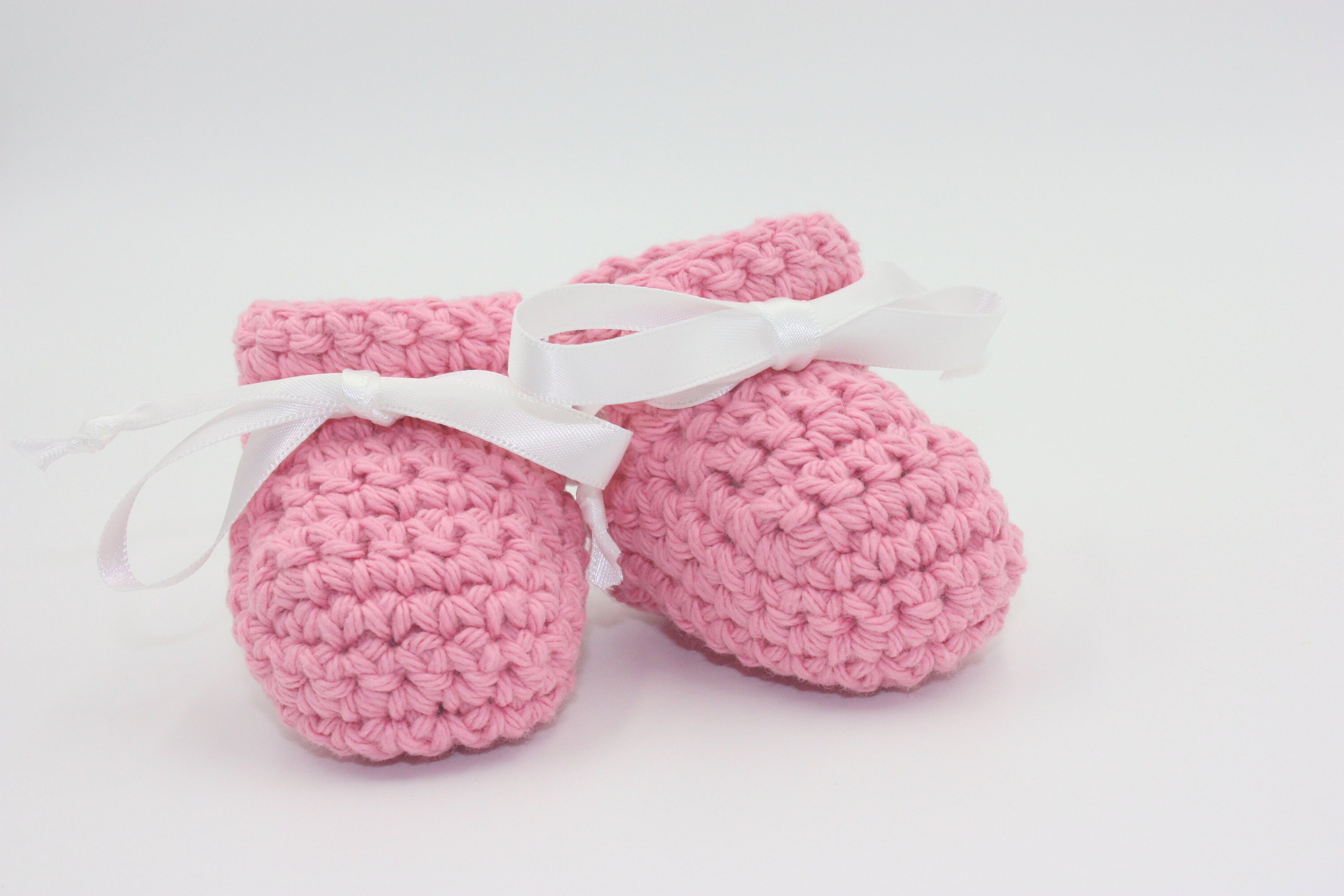 Babyhug 100% Cotton Mittens & Booties With Floral Print - Pink main image 0