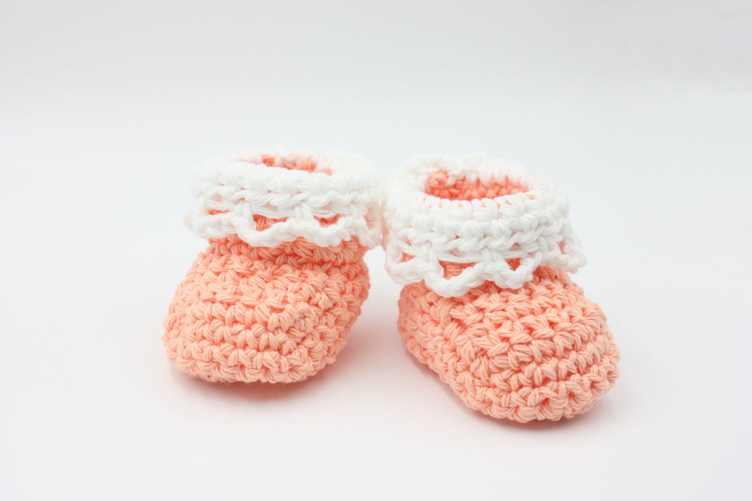 Floral Kitty Baby Booties – Peach & Blue main image 1