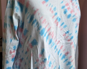 Refugees Welcome Long-Sleeved Tee