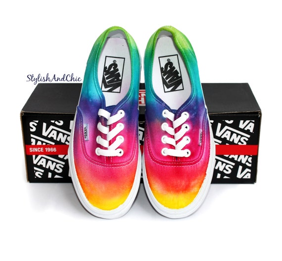 Beschrijven gesponsord Communistisch Tie Dye Rainbow Vans mens/womens Unisex - Etsy