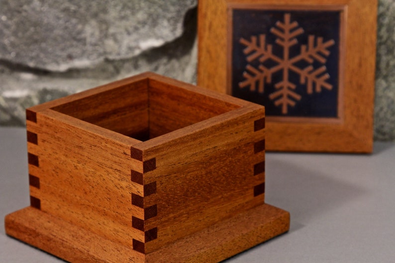 Snowflake Jewelry Valet Keepsake Box in Mahogany with Copper Inlay image 4