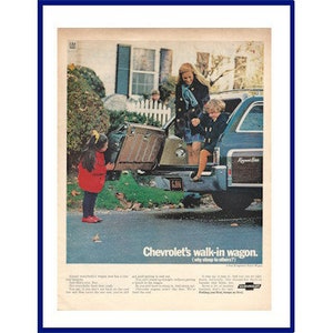 KINGSWOOD ESTATE WAGON Automobile Original 1969 Vintage Extra Large Color Print Advertisement &quot;Chevrolet&#39;s Walk-In Wagon.&quot;