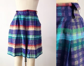 SIZE M 1980s High Waisted Plaid Shorts - 80s High Rise Rainbow Plaid Shorts - Romantic Academia Summer Bermuda Shorts