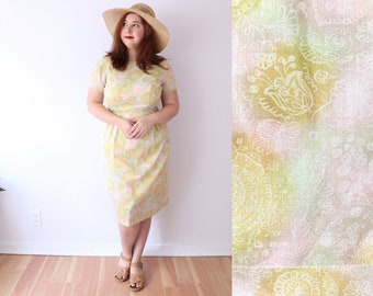 SIZE M/L 60s Vintage Pastel Paisley Day Dress - A Line Floral Wiggle Spring Dress - Soft Woven Cotton Tie Dye Summer Dress