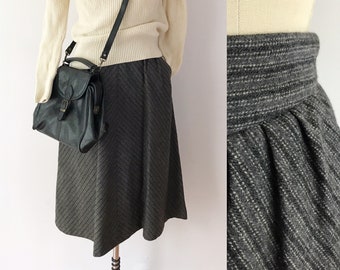 SIZE XS 70s Wool Midi A Line Skirt - Dark Academia Tweed Skirt Pockets Lined - Liz Claiborne 1970s Chevron Knee Length Skirt