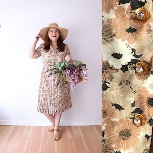 SIZE M/L 1940s Brown Autumn Floral Dress / 40s A Line Sheer Floral Dress / Autumn Cottagecore Side Snap Daisy Dress