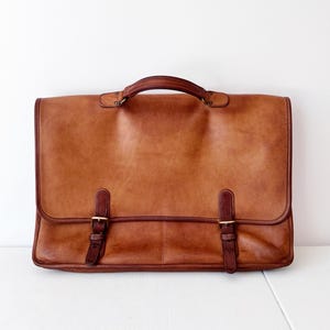 1980s Brown Leather Coach Bag Attache / 80s Cognac Flap Top Briefcase Bag / Vintage Rustic Leather Bag Men&#39;s Career Bag