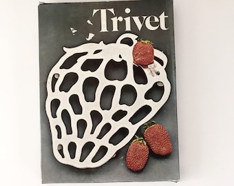 Silver Plated Strawberry Trivet - New in Box - 80s Leonard Silver