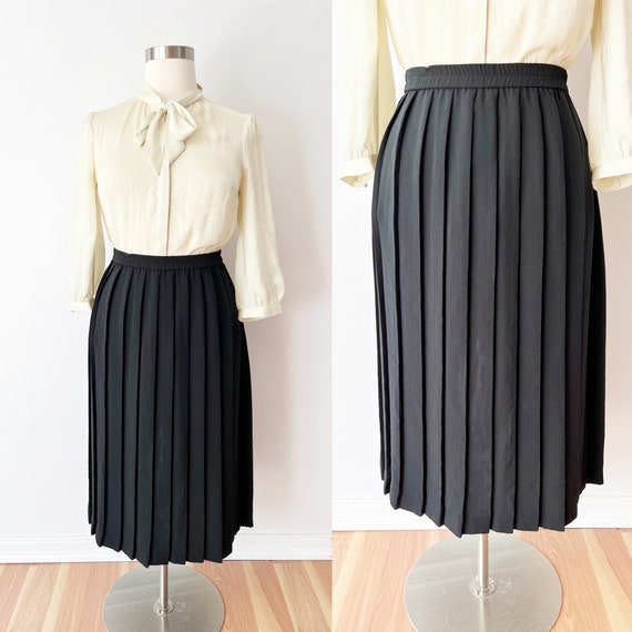 Black pleated midi skirt xl hotsell