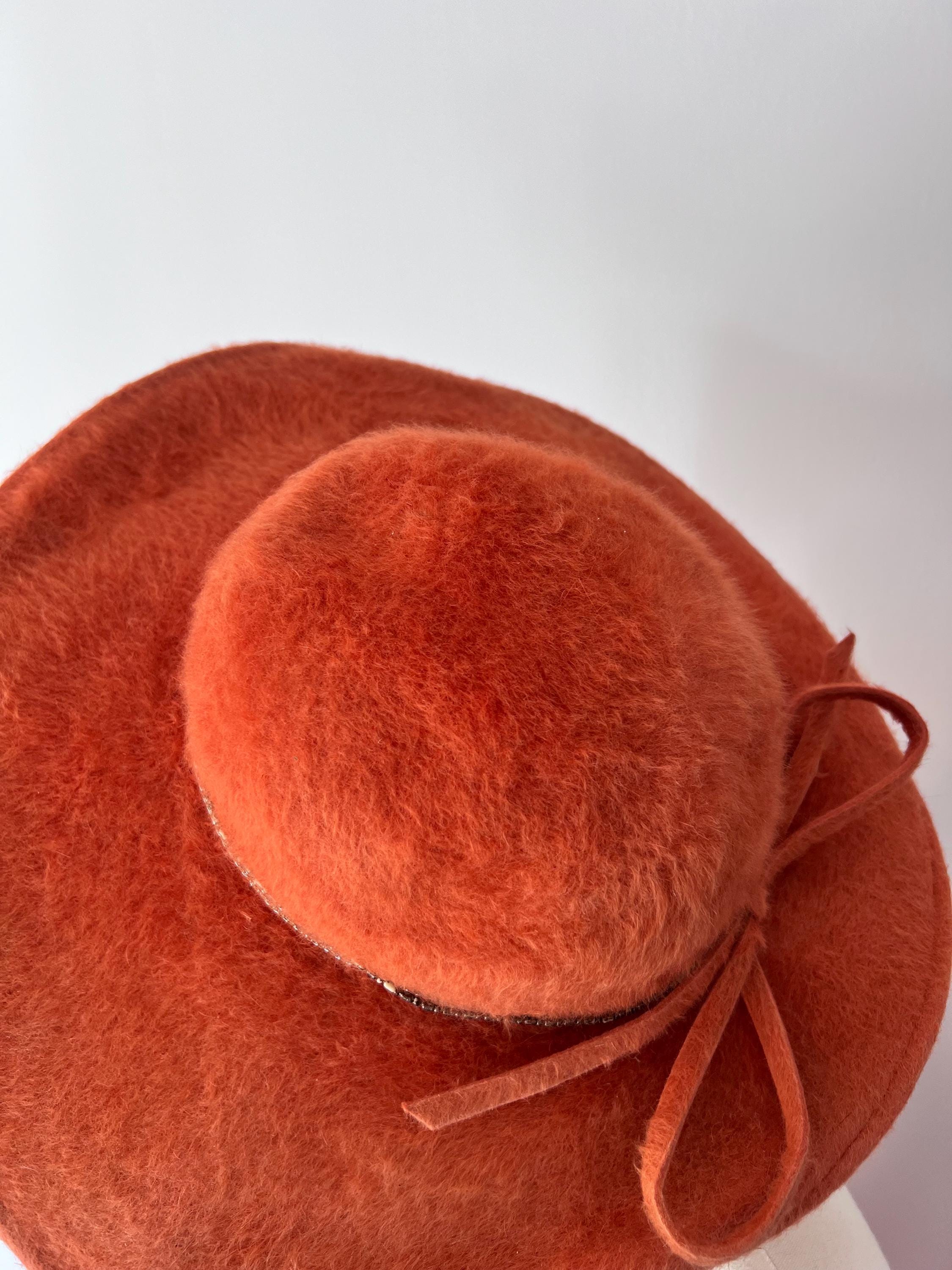 Vintage 1950s Fuzzy Hat / 50s Orange Wide Brim Mohair Cap  display picture 2