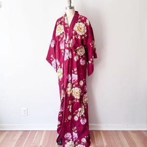 Vintage Japanese Cotton Yukata in Chrysanthemum Blossom / Long Robe Kimono Maroon Gold Pink / Summer Kimono OS