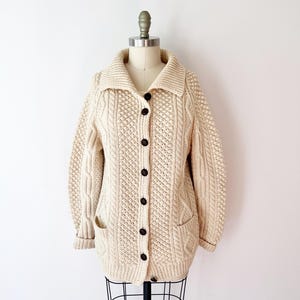 Vintage Irish Aran Cable Knit Sweater / Vintage Cream Aran Cabled Cardigan Wool Irish Traditional Fisherman Knit Pockets Chunky