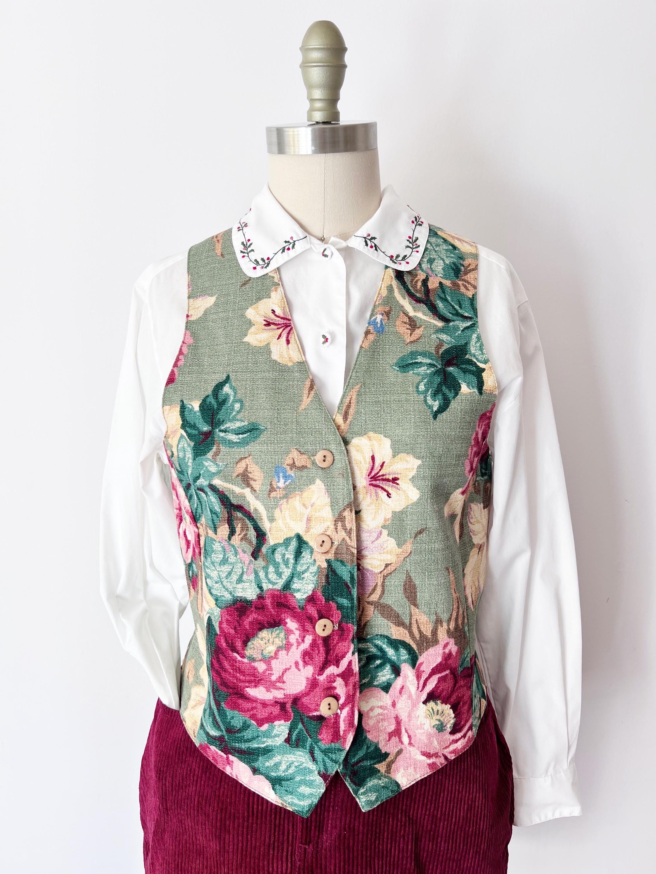 SIZE S 80s Vintage Tapestry Floral Vest / Green Hobbit Embroidered