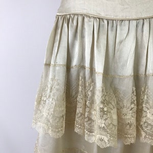 SIZE S 1920s Flapper Wedding Dress / 20s Robe de Style Lace and Silk Wedding Dress / Jazz Age Bridal Silk Ivory Dress with Panniers image 10