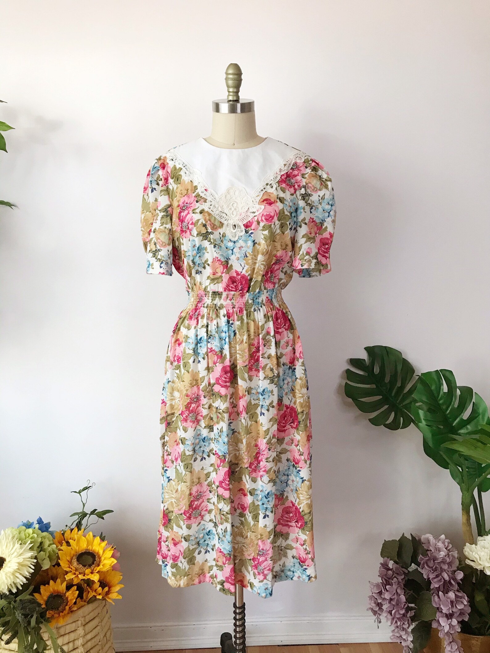 SIZE M 1980s Puff Sleeve Floral Lace Bib Dress / 80s Vibrant Etsy