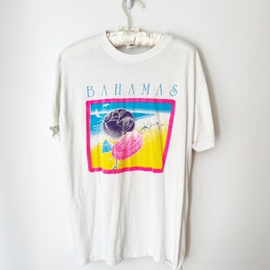 SIZE L Vintage Bahamas Neon Shells T-shirt Tee 80s / Paper Thin / Super Soft image 1
