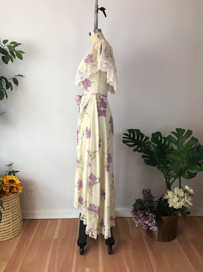 SIZE S Vintage 1970s Purple Peasant Prairie Dress Ruffle Tiered Floral Off the Shoulder Gauze Cottagecore Hawaiian image 9