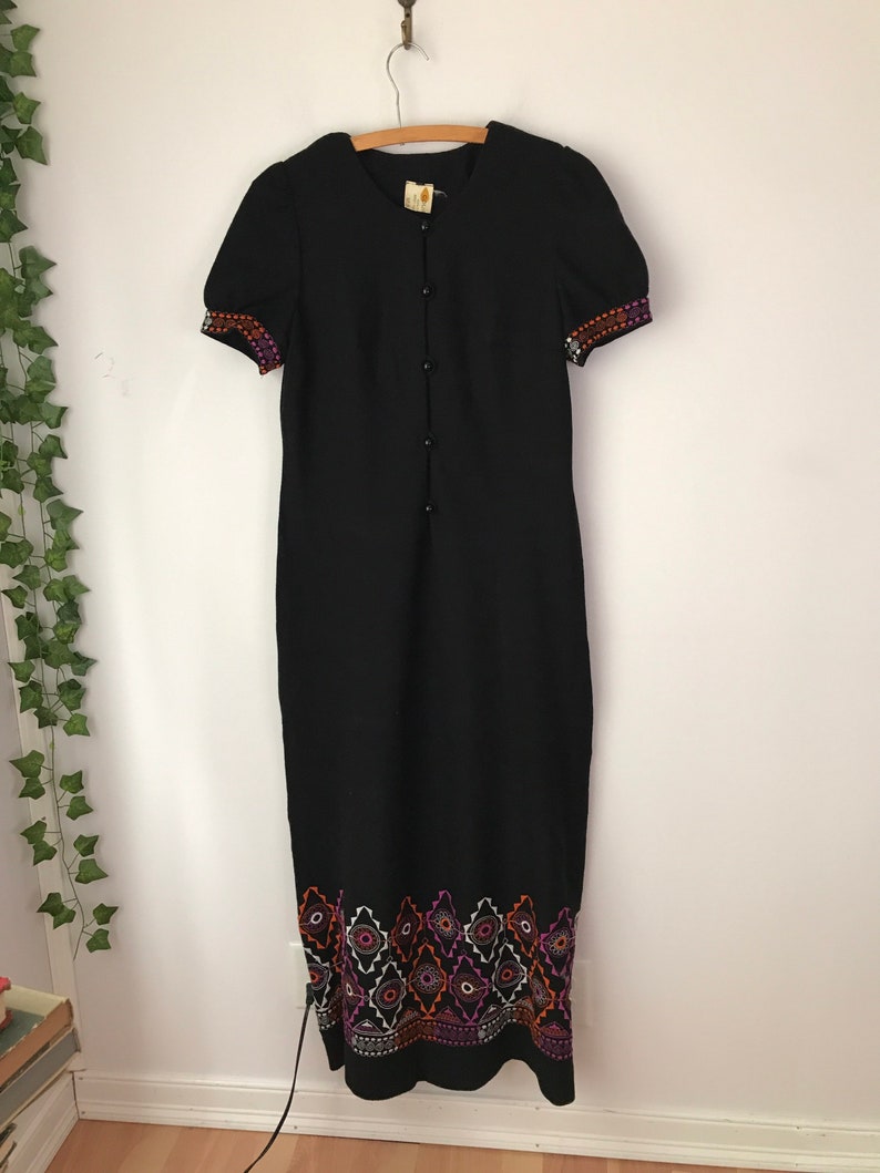 SIZE M/L Courtelle Embroidered Sheath Dress 60s or 70s Black Embroidered Puff Sleeve Dress Maxi Dress Winter Fall Cozy Knit image 2