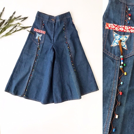 SIZE XS 1970s High Waisted Hippie Denim Culotte Jeans / 70s SIZE XS 1970s High Waisted Hippie Denim Culotte Jeans / 70s