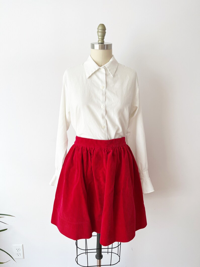 SIZE 4 Ralph Lauren Y2K Red Corduroy Mini Skirt Wide Wale Soft Corduroy Bright Red Short Skirt Pockets image 2