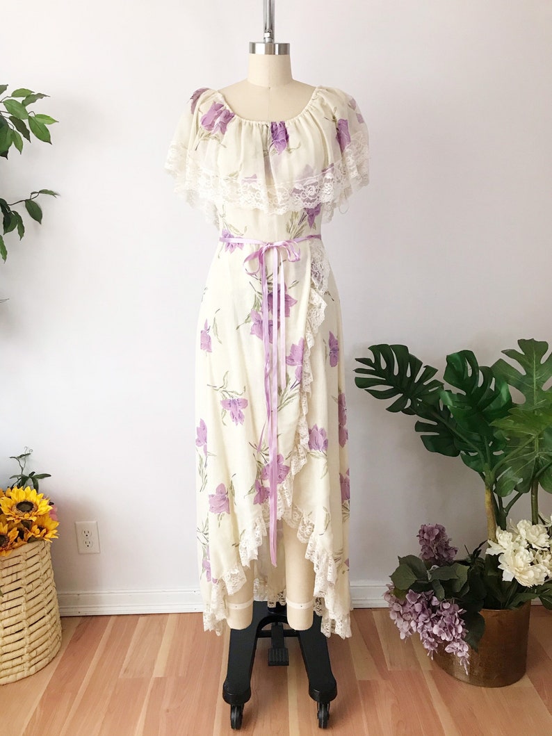 SIZE S Vintage 1970s Purple Peasant Prairie Dress Ruffle Tiered Floral Off the Shoulder Gauze Cottagecore Hawaiian image 5