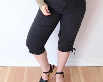 Size 14 Y2K Grunge Capri Pants Black Lace up Hem Petal Pushers E
