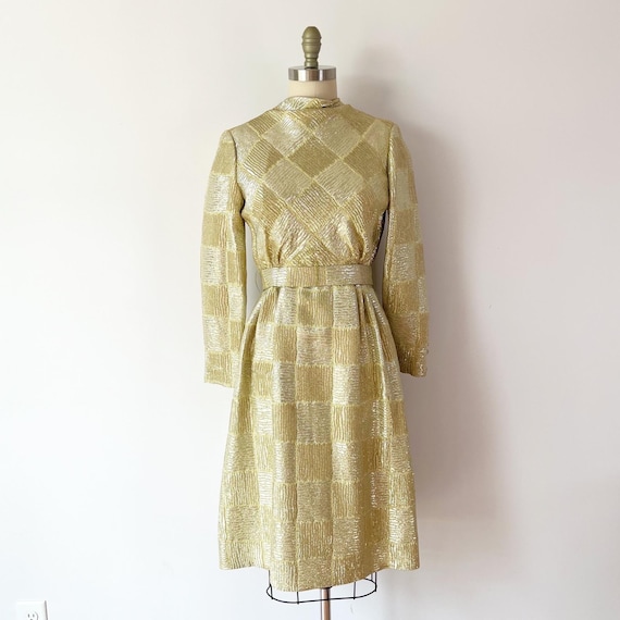 SIZE S Chester Weinberg 1960s Gold Lamé Checkerboard Mock Neck Cocktail Dress