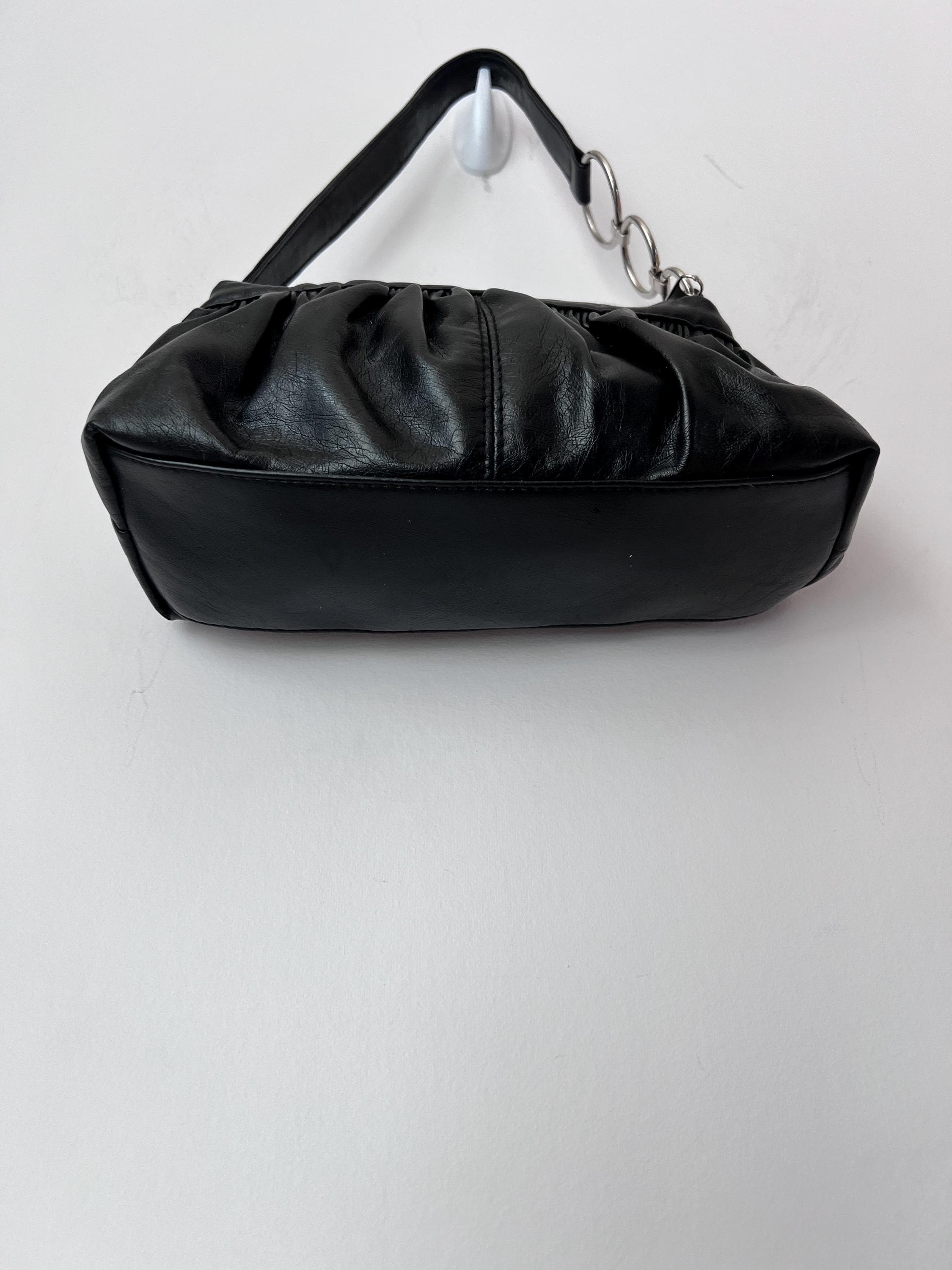 バッグ 2000s Real leather shoulder bag Y2K Black Faux Leather Ruched Shoulder Bag - Etsy Canada