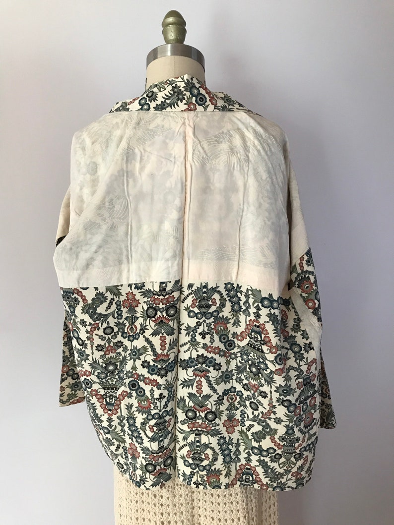 SIZE S /M Vintage Japanese Haori Kimono Short Jacket Kimono Japan William Morris Inspired Print Pattern Short Cropped image 8