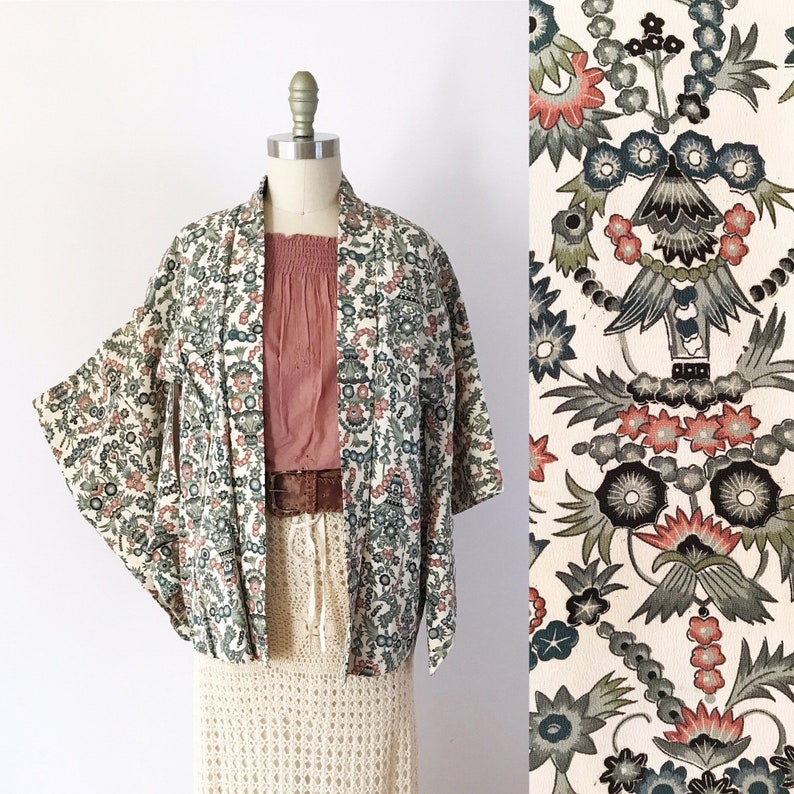 SIZE S /M Vintage Japanese Haori Kimono Short Jacket Kimono Japan William Morris Inspired Print Pattern Short Cropped image 1