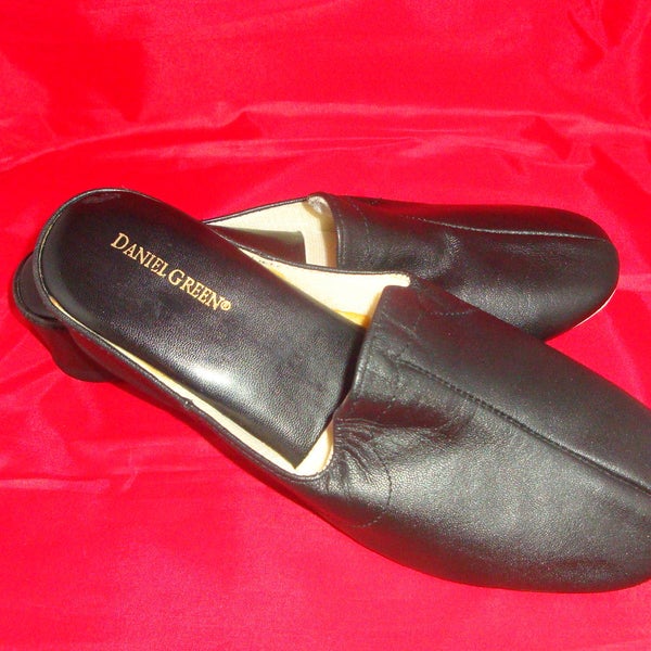 Vintage Daniel Green Classic Gloss Black Leather Slippers/ Shoes Size 8