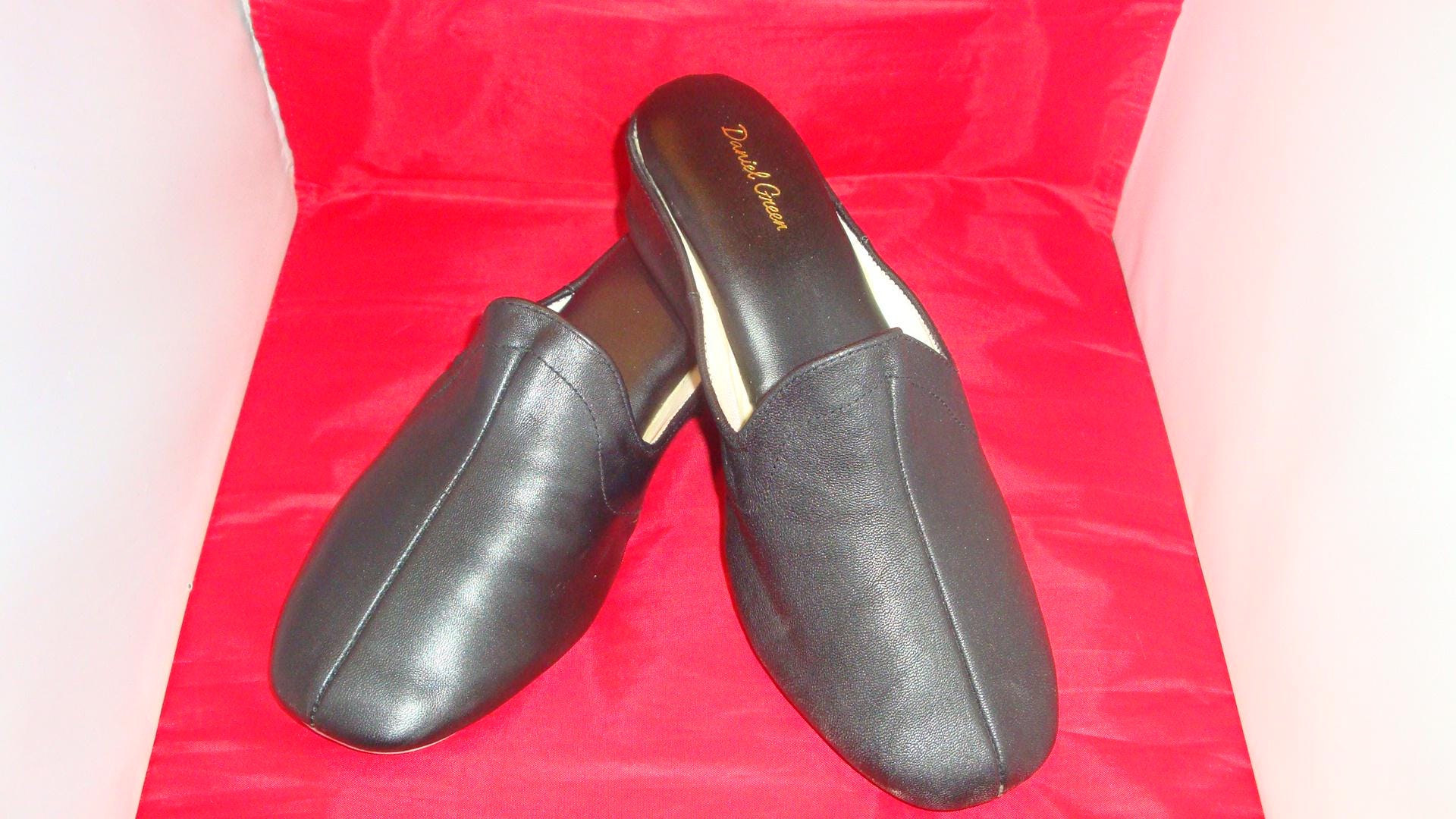 Daniel Green Slippers 8.5 - Etsy Canada