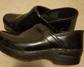size 38 in dansko shoes