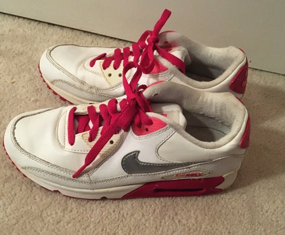 Vintage Nike Sneakers Air Max Size 6 1/2 Woman R